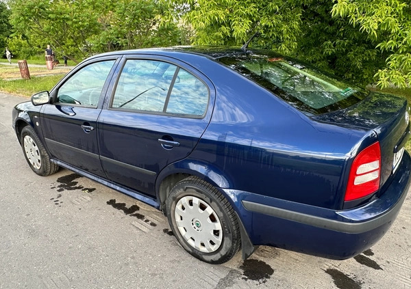 Skoda Octavia cena 3000 przebieg: 216800, rok produkcji 2002 z Warszawa małe 56